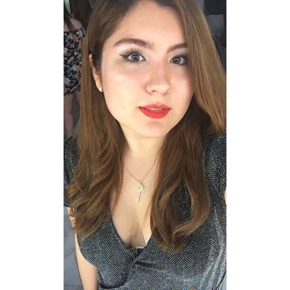 Meet your Posher, Dulce